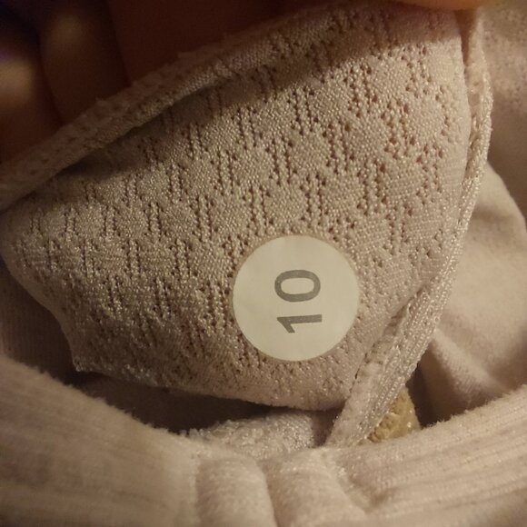 Lululemon No Limits Tank Top - Picture 3 of 4